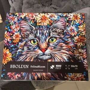 1000 piece jigsaw puzzle feline bloom